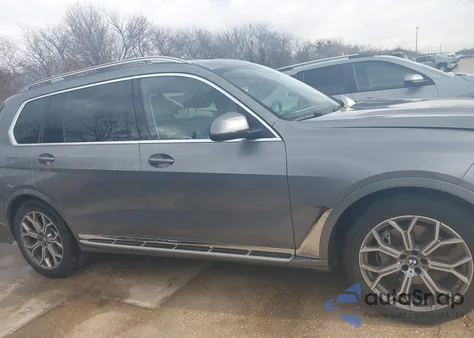 2026 BMW X7 xDrive40I z USA, uszkodzony, nr VIN 5UX23EM09T9052331